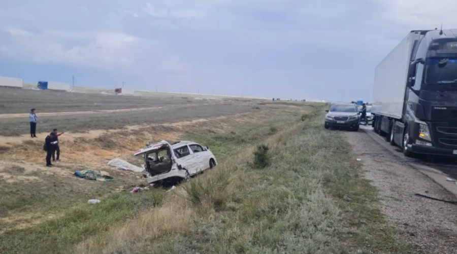 Ақтөбе облысында жантүршігерлік жол апатынан төрт адам қаза тапты