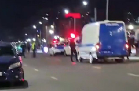 Астанада жеңіл көлік жүргізушісі жолдағы жұмысшыларды қағып кетті