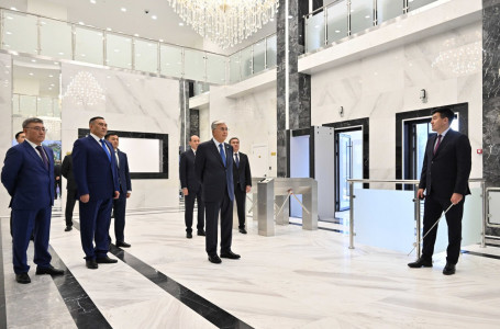 Тоқаев Астана қаласы бойынша ҰҚК департаментінің жаңа ғимаратына барды