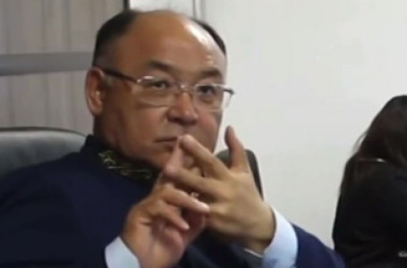 Тағы бір судьяның оғаш әрекеті видеоға түсіп қалды