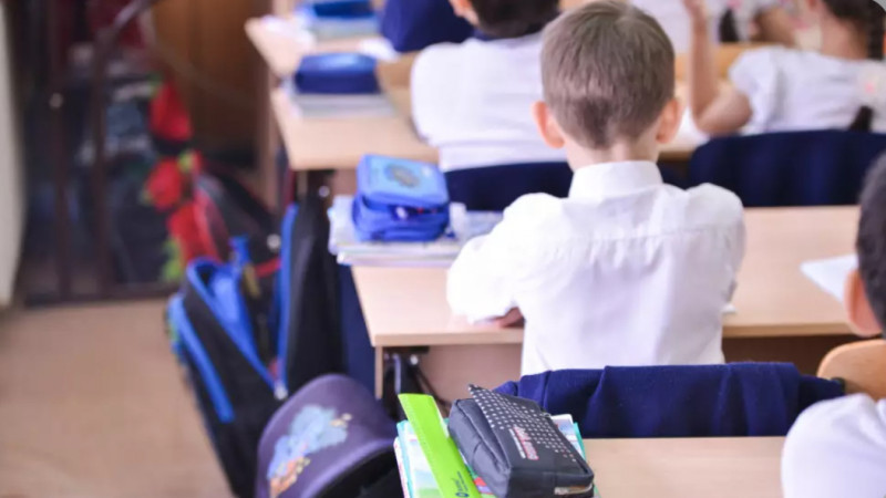 Бірінші сынып оқушысына мектеп алдында не сыйлаған дұрыс? Ата-аналарға кеңес