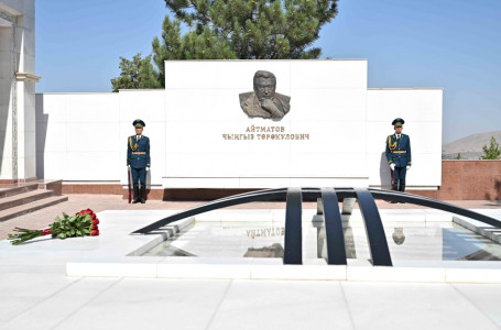 Тоқаев Шыңғыс Айтматовтың рухына Құран бағыштады