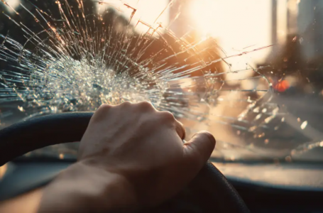 Шымкентте полиция қызметкері әйелді қағып кетті