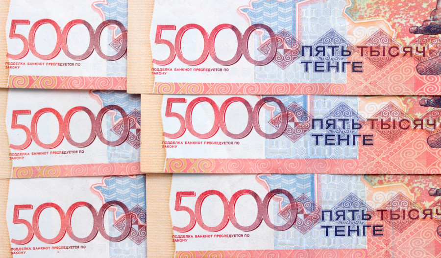 24 қыркүйектен бастап ескі банкноттар дүкендерде қабылданбайды: не істеуі керек?