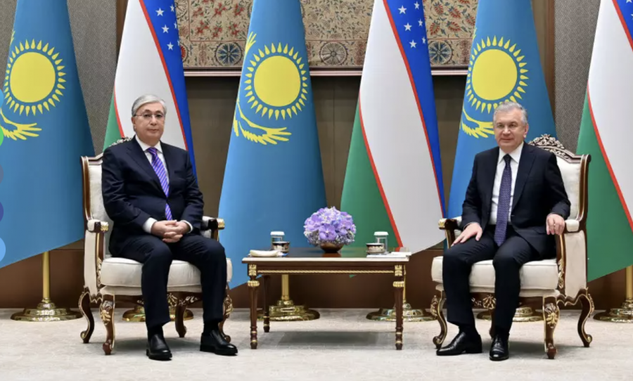 Тоқаев Өзбекстан президентін Тәуелсіздік күнімен құттықтады