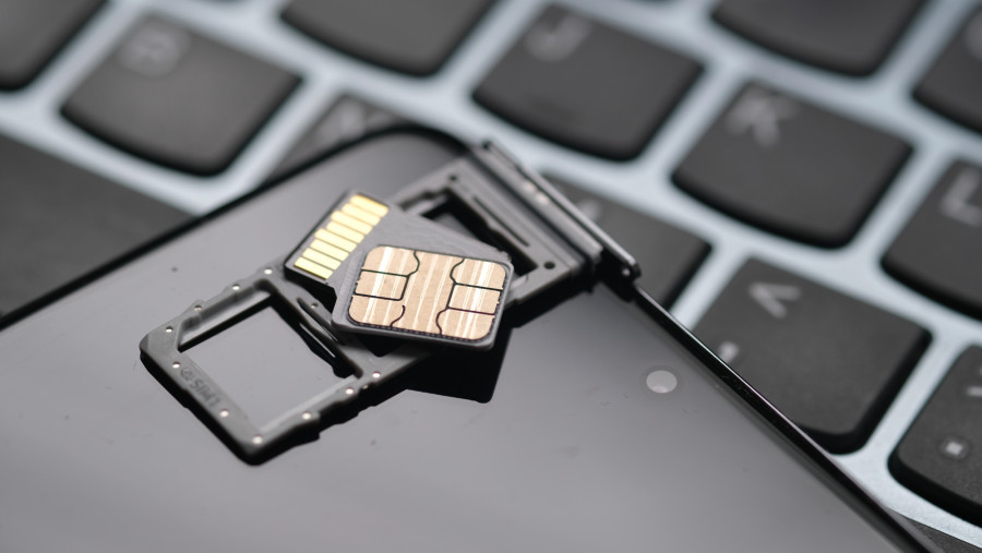 “Тарифке қыруар ақша төлеймін“. Kcell мен Activ абоненттері желідегі ақауға шағымданды