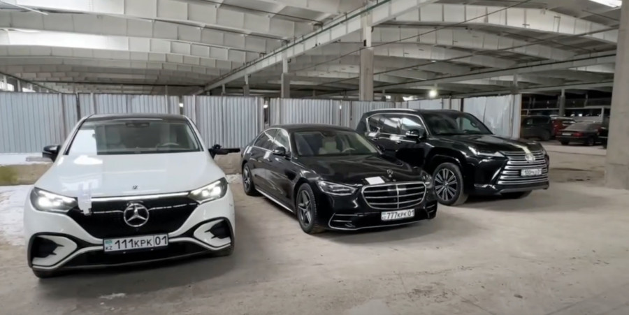 Перизат Қайраттың мүлкі сатылады: оның ішінде не бар?