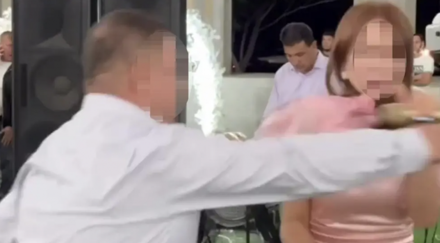 Әйелдің жалаңаш сүйкімділігі