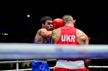 Әлем чемпионаты: Сабыржан Аққалықов қарсыласына есе жіберді