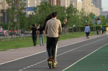 Депутат Алматыда электрсамокатқа уақытша тыйым салуды ұсынды