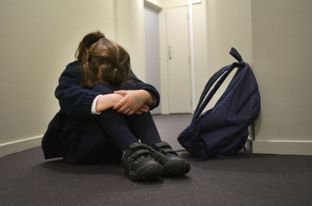 Баланы буллингтен қалай қорғауға болады?