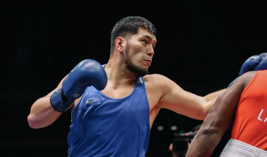 Айбек Оралбай Олимпиаданың екі дүркін чемпионын жеңіп, ӘЧ финалына шықты