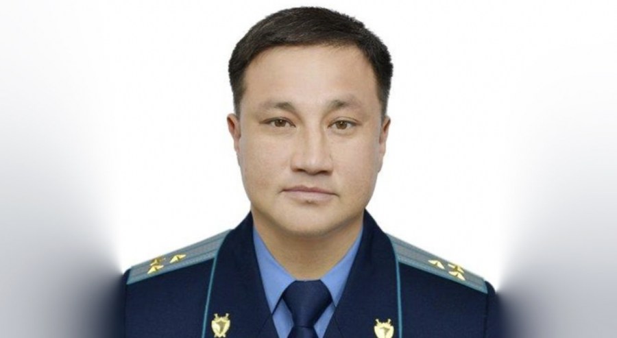 Алматы әуежайындағы даудан кейін Ақтау прокуроры орнынан уақытша босатылды