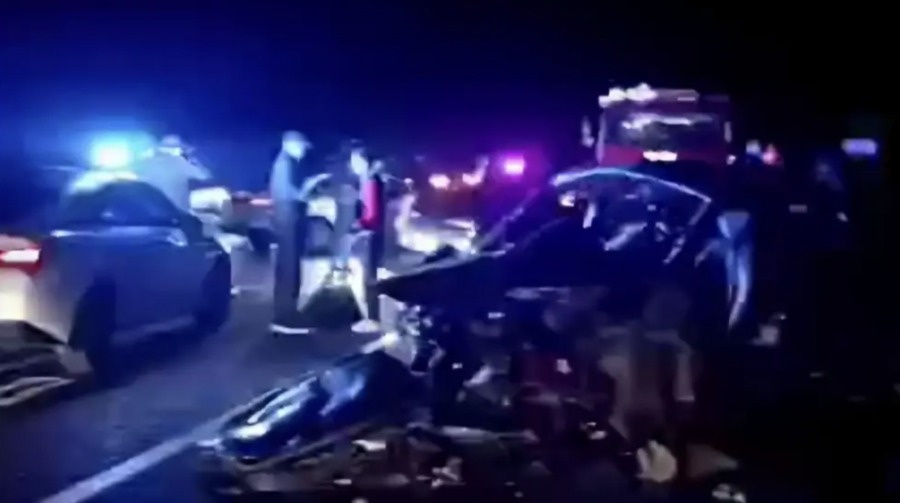 Жетісуда үш автокөлік соқтығысып, 10 адам қаза тапты