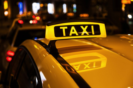 “Алып қашып зорлаған“. Алматыда такси жүргізушісіне қатысты қылмыстық іс қозғалды