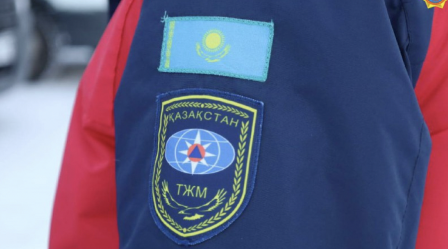 Алматы тауында 3 300 метрден жоғары биікте қалып қойған ер адам құтқарылды