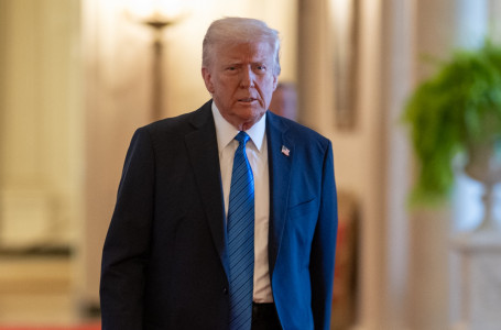 Трамп Тоқаевты тарихи келісіммен құттықтады