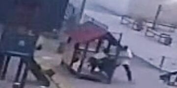 Атырауда ер адам 9 жастағы баланы соққыға жыққан