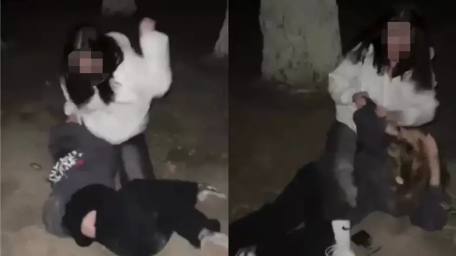 Атырауда колледж студенті қатарласын соққыға жықты