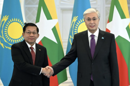 Тоқаев Мьянма президентінің міндетін атқарушымен келіссөз жүргізді