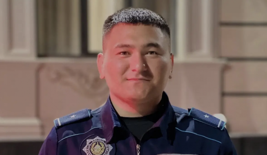 Погон таққан Путин: Маңғыстау облысында ерекше есімді полицей қызмет етеді