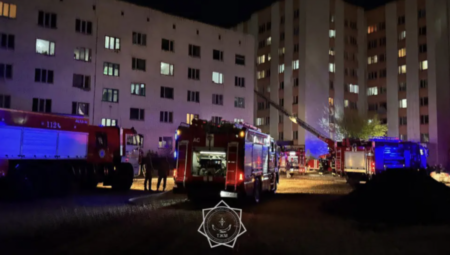 Көкшетауда көпқабатты үйден өрт шығып, 28 адам эвакуацияланды