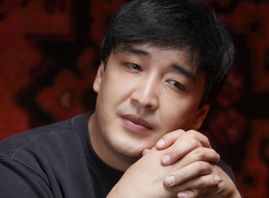 Көрінбей кеткен танымал әнші Сырым Исабаев ел алдына шыға бастады