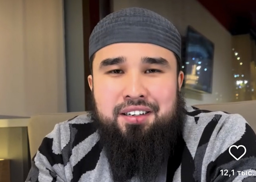 Астана соты Рүстем Жүгінісовке айыппұл салды