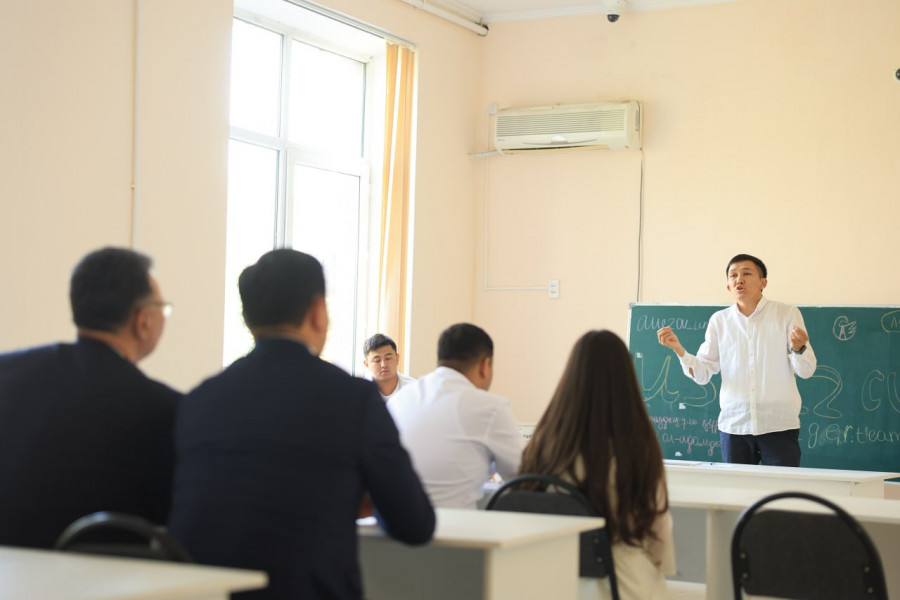 Қазақстанның түкпір-түкпірінен келген ұстаздар пікірталаста бақ сынады