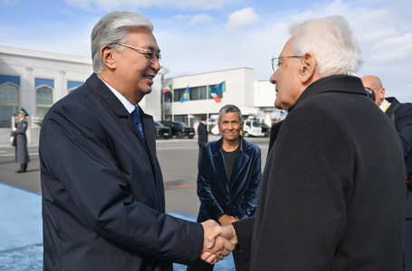 Тоқаев Италия президентін шығарып салды