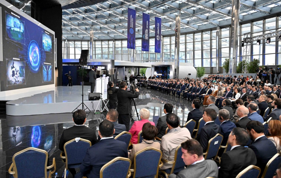 Мажарстан президенті, Павел Дуров қатысып отыр: Астанада халықаралық технологиялық форум басталды