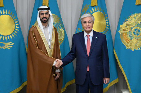 Тоқаев БАӘ жасанды интеллект мәселелері жөніндегі мемлекеттік министрімен кездесті