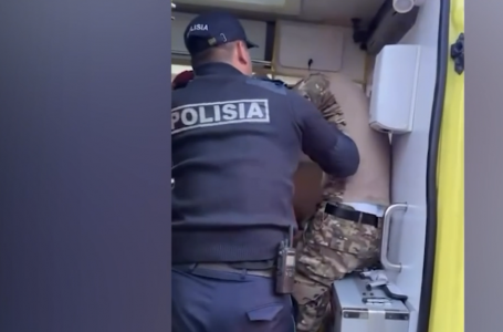 Атырауда полиция формасын киген мас жүргізуші ұсталды