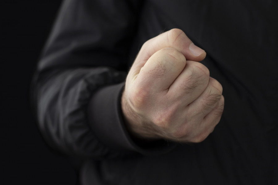 Көзін аша алмайды: Ақтаудағы арнайы орталықта мүмкіндігі шектеулі ер адам соққыға жығылды