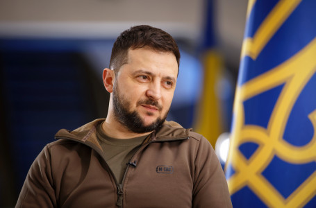 Зеленский Ресейге қарсы жаңа санкциялар енгізу туралы жарлықтарға қол қойды