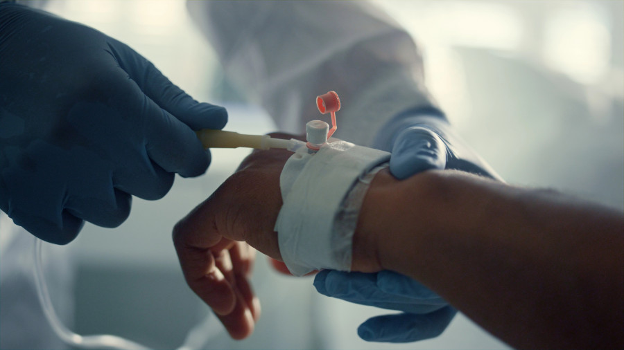 Қарағандыдағы полиция пунктінде жұмбақ жағдайда көз жұмған әйелдің артында ұлы қалған