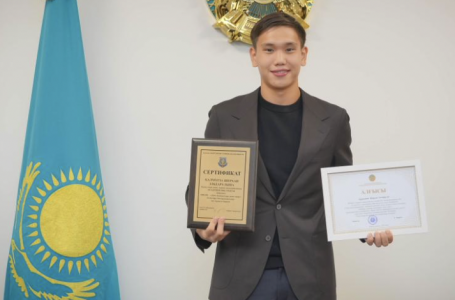 Ақылы бөлімде оқыған: Шерхан Қалмұрзаға тағы бір сый жасалды