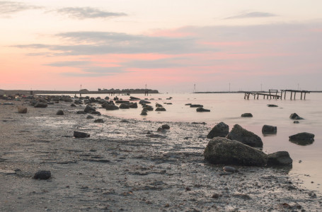 “Каспий тартылып бара жатқанын білесіздер“. Тоқаев түркі мемлекеттеріне үндеу жасады