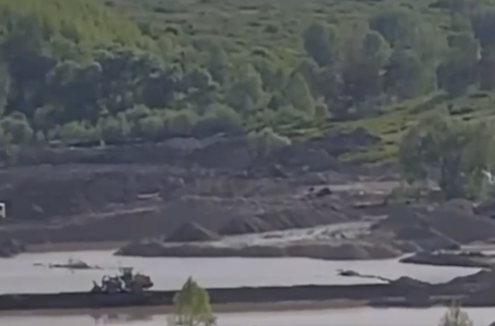 Өзен арнасын бұрып жіберген: ШҚО-да шенеуніктер заңсыз алтын өндірген