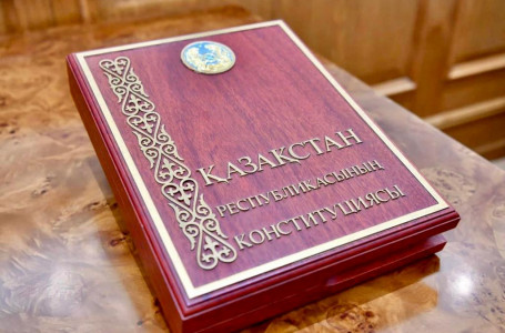 Үлкен кеудесі бар әйелдердің суреттері