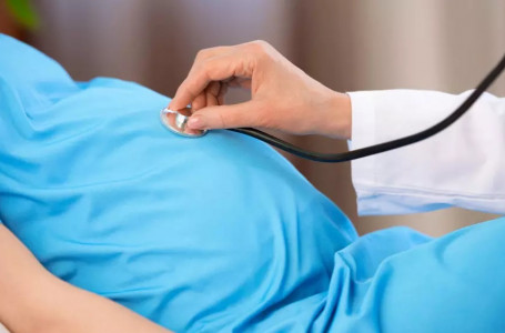 Ақтөбе облысында 9-сынып оқушысы босанған: министрлік пікір білдірді