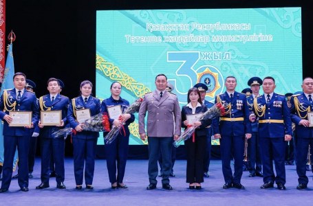 Атырауда Төтенше жағдайлар министрлігінің 30 жылдығы мен құтқарушылардың кәсіби мерекесі аталып өтті