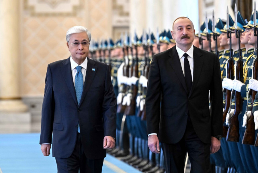 Тоқаев Ақордада Әлиевті қарсы алды (кадрлар)