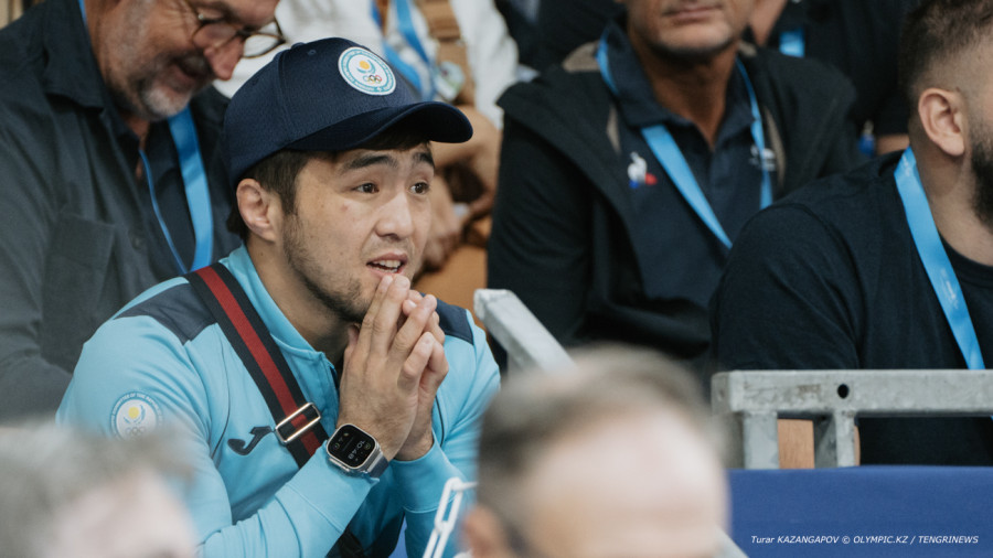 Елдос Сметов сыйға алған көлігін сатуға шығарды