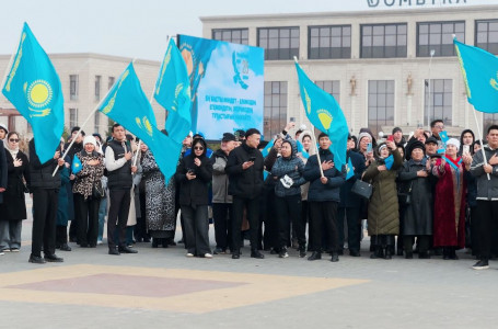 Батыс Қазақстан облысында Мемлекеттік ту көтеру рәсімі өтті