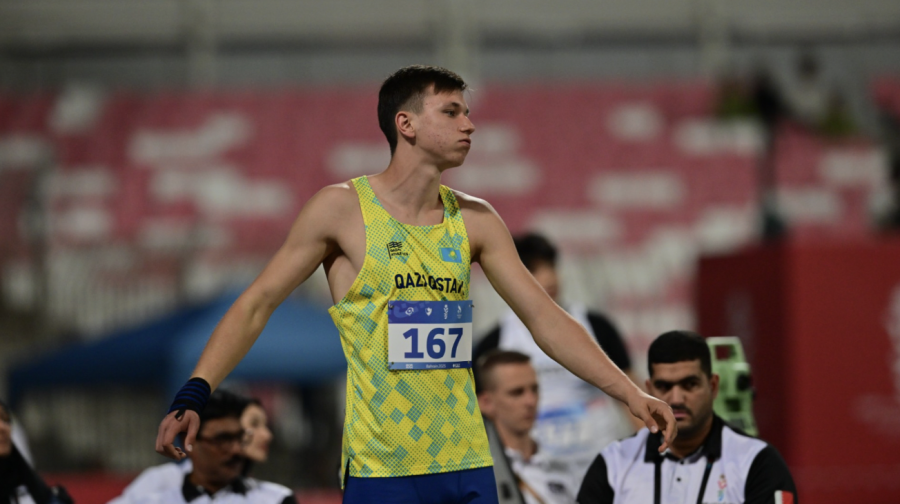 Рекорд жаңартты: Максим Сажнев жасөспірімдер Азиадасының чемпионы атанды 