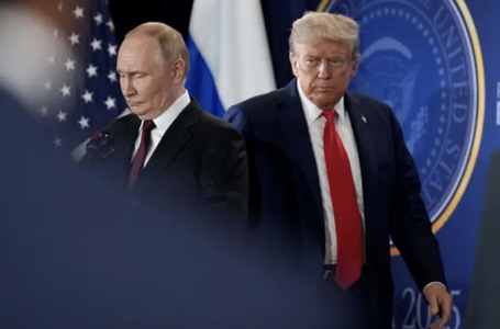 Трамп: Ресейдің жағалауында АҚШ-тың атом сүңгуір қайығы бар