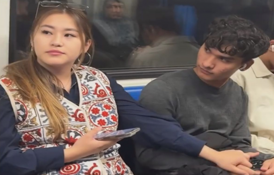 Үлкен кеуделі аналармен порно