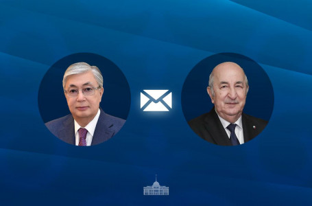 Тоқаев Алжир президентін Революция күнімен құттықтады