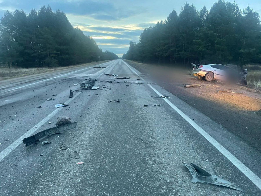 Абай облысында жеңіл көлік пен жүк көлігі соқтығысты: қаза тапқандар бар